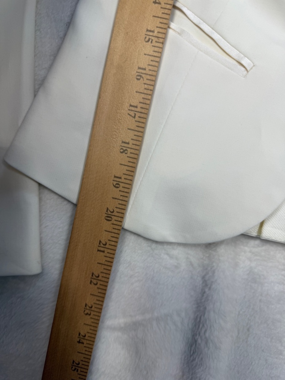 Bebe Fitted Blazer Womens Size 4 Cream Cropped Academia Office Old Money Y2K - Picture 11 of 12